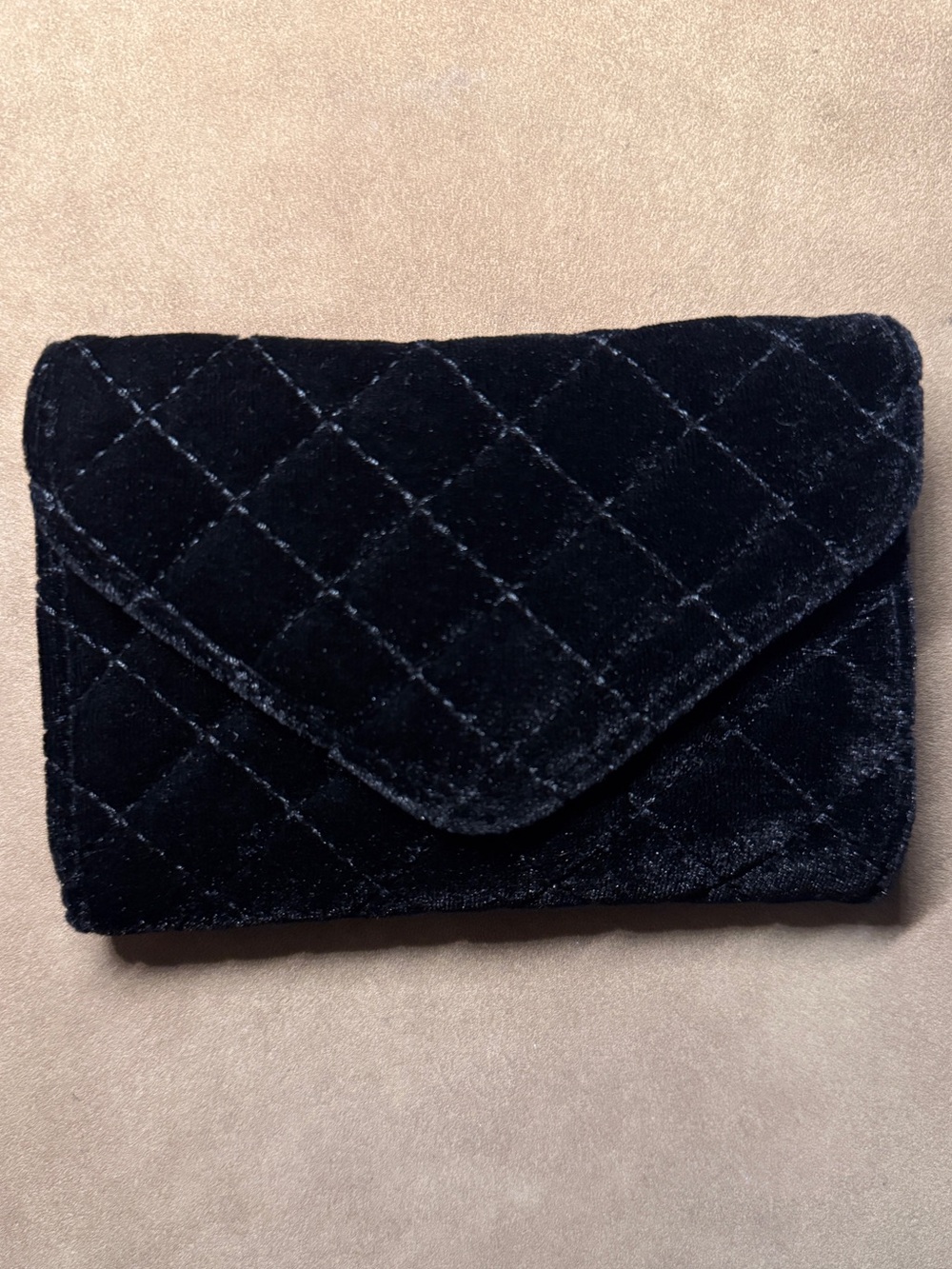 Quilted Velvet Envelope Clutch Phone Case in Black